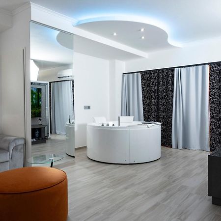 ג'ובינאצו Suite17 - Luxury Guesthouse מראה חיצוני תמונה